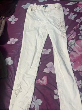 GAP White Skinny Jeans with Floral Embroidery